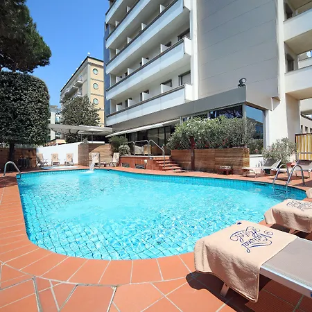 National 4* Ρίμινι