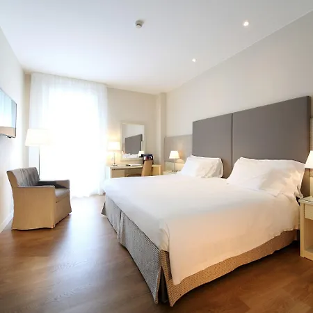 National Ξενοδοχείο