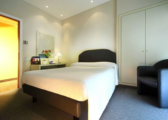 国家酒店 4* 里米尼