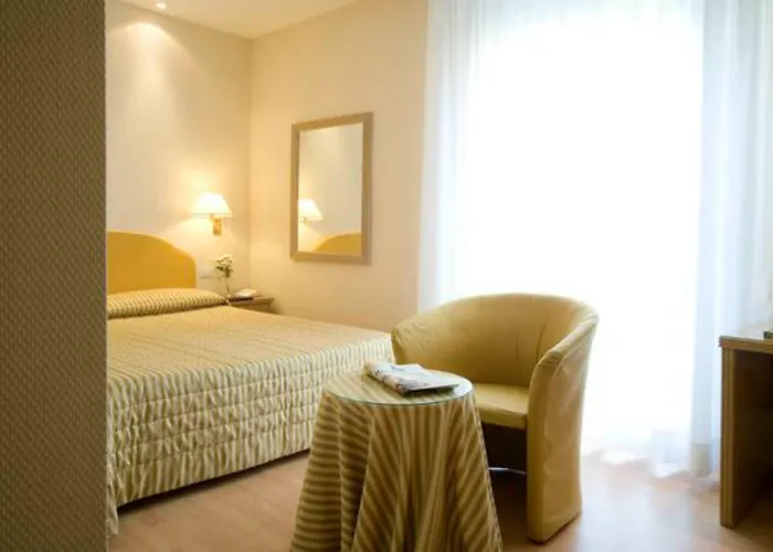 Hotel National 4*