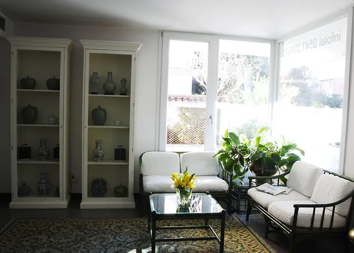 فندق National 4*