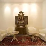 National Hotel
