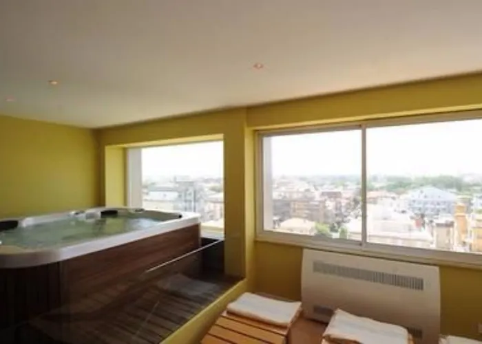 Otel National
