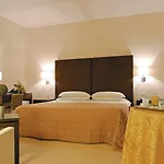 Hotel National